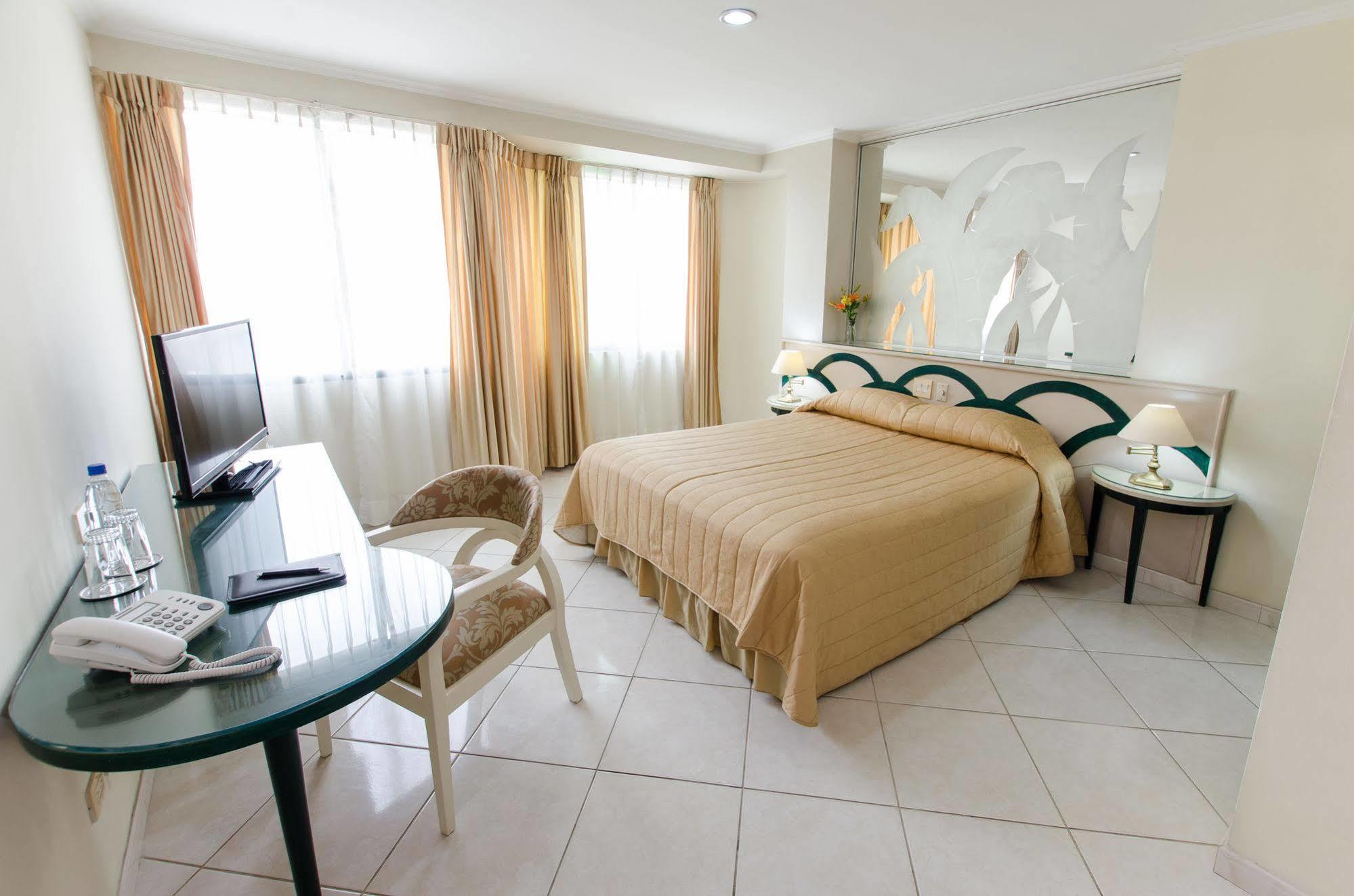 Apart Hotel Kennedy Guayaquil Kültér fotó